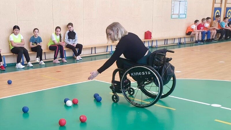 Елена Сибилева на занятиях с детьми