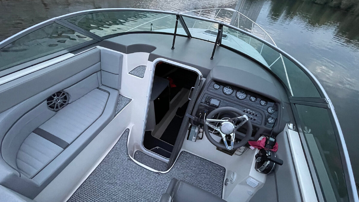 Прогулки на катере