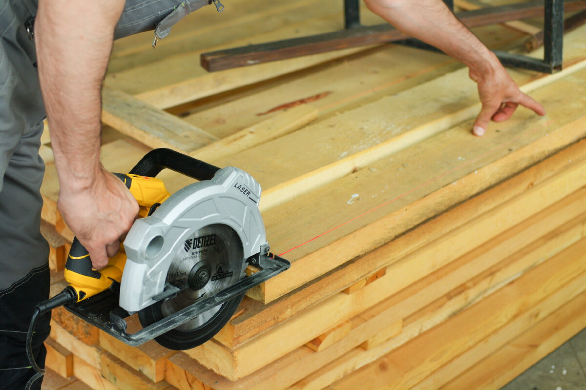 Обзор циркулярной пилы Denzel CS-210