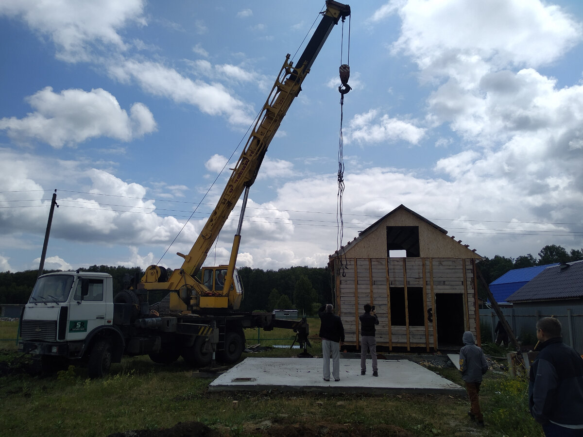 Как мы переставили дом с одного фундамента на другой