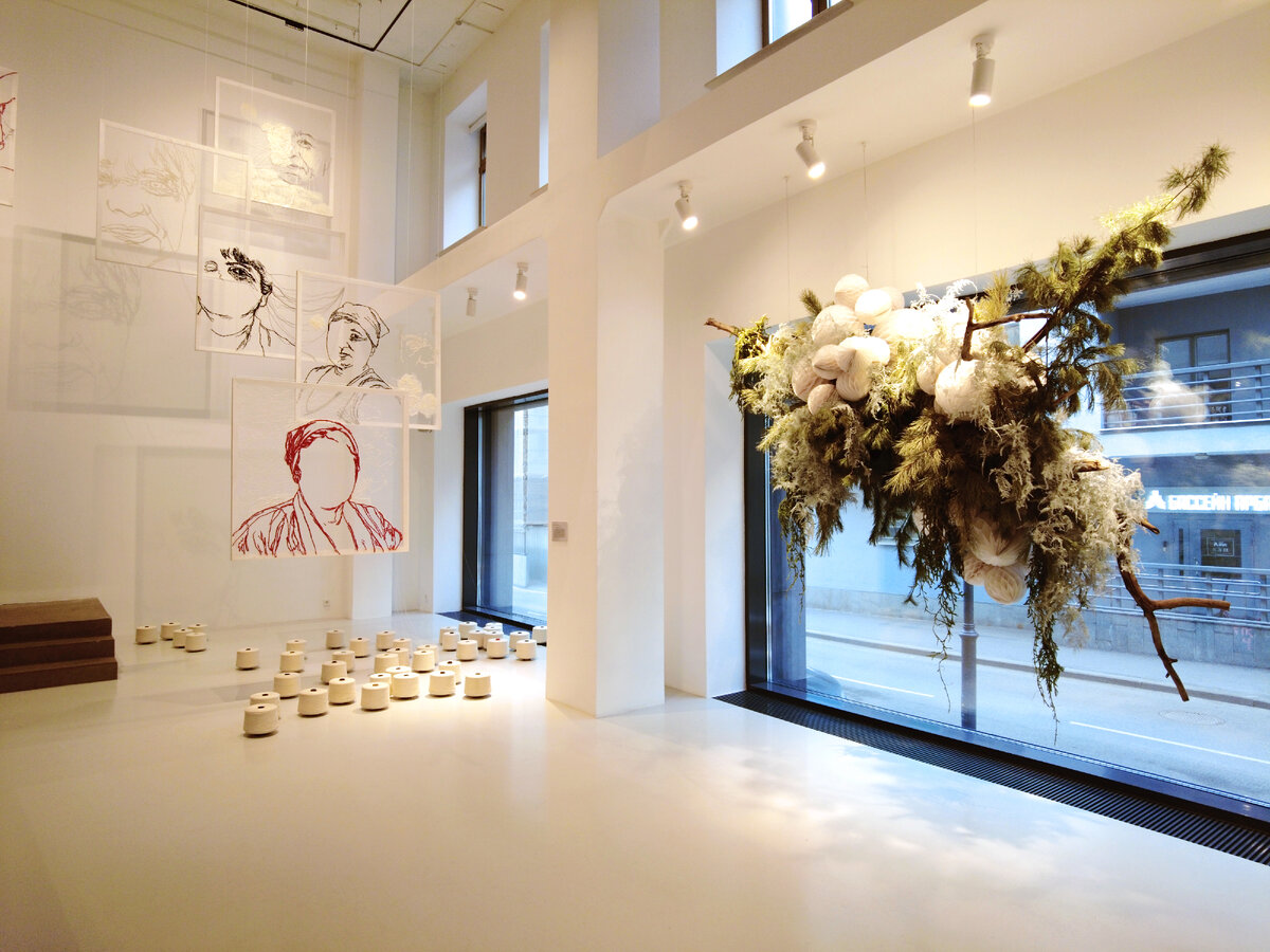 проект «Клото» Татьяны Ахметгалиевой на выставке "Великая пустота"