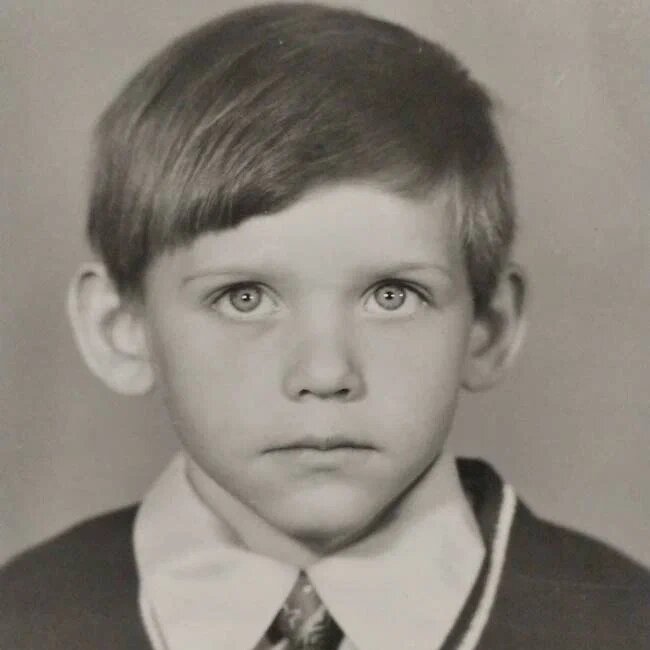 Юра в детстве. Фото: соцсети