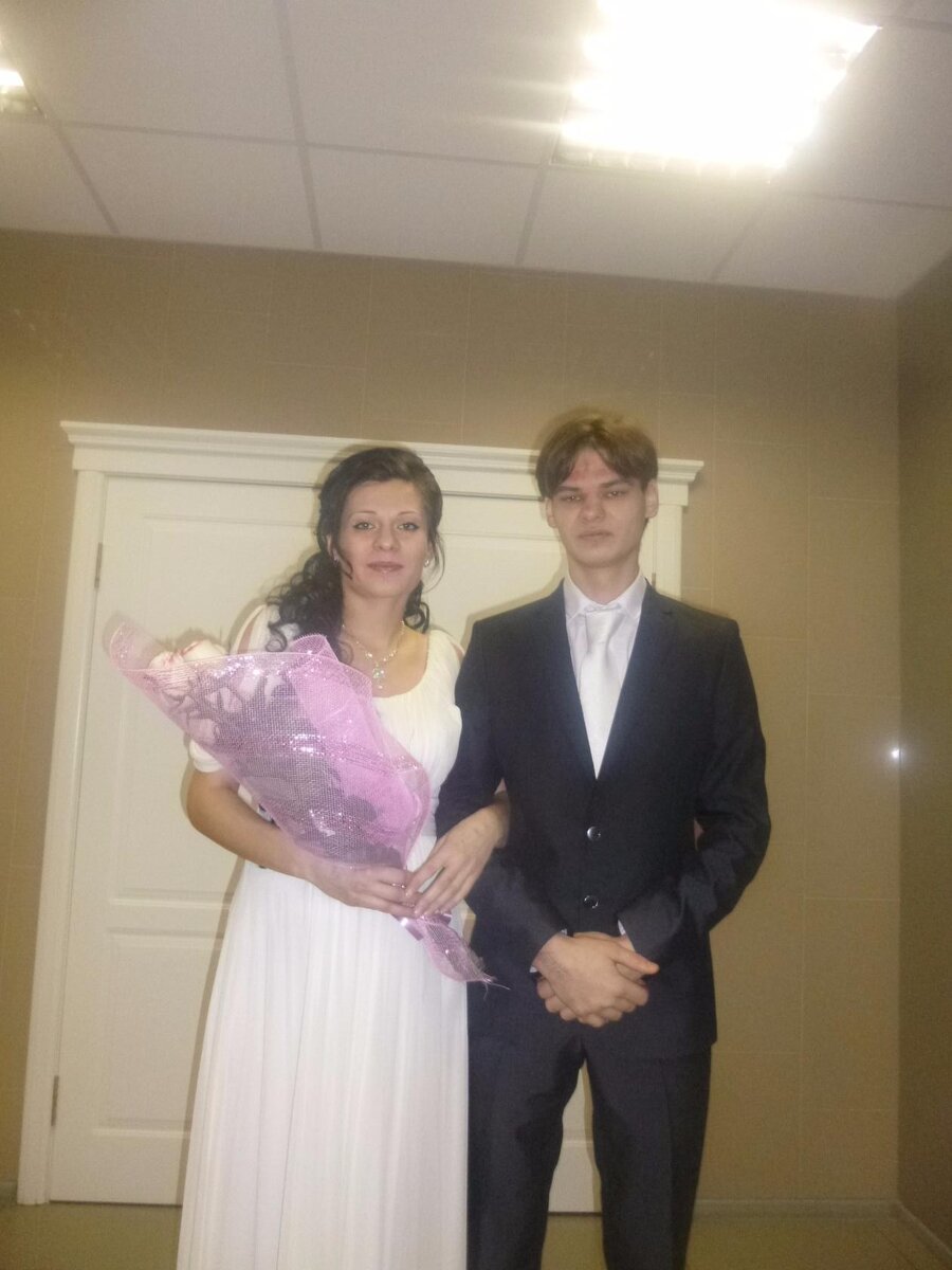 Архив. Фото в ЗАГСе.