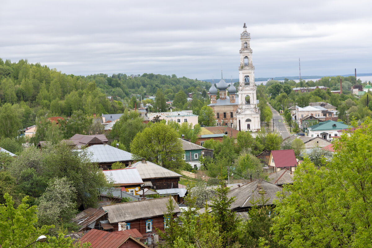 Вид на Юрьевец