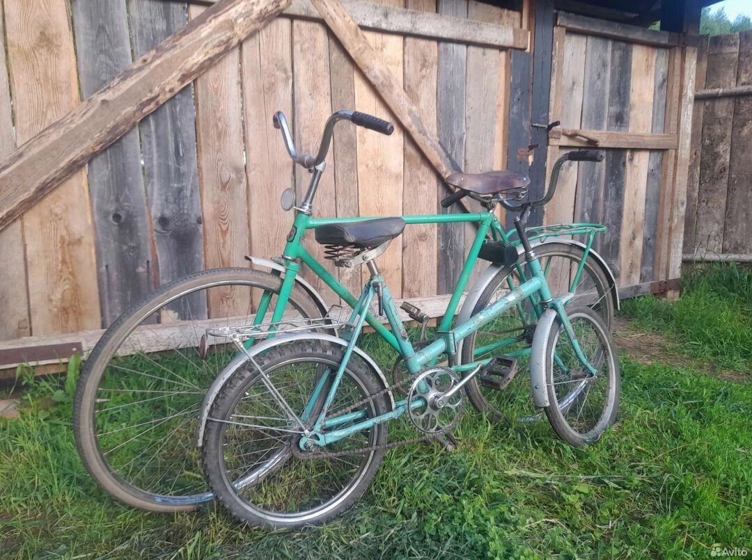 Фото из интернета. Велосипед Кама и велосипед Урал.