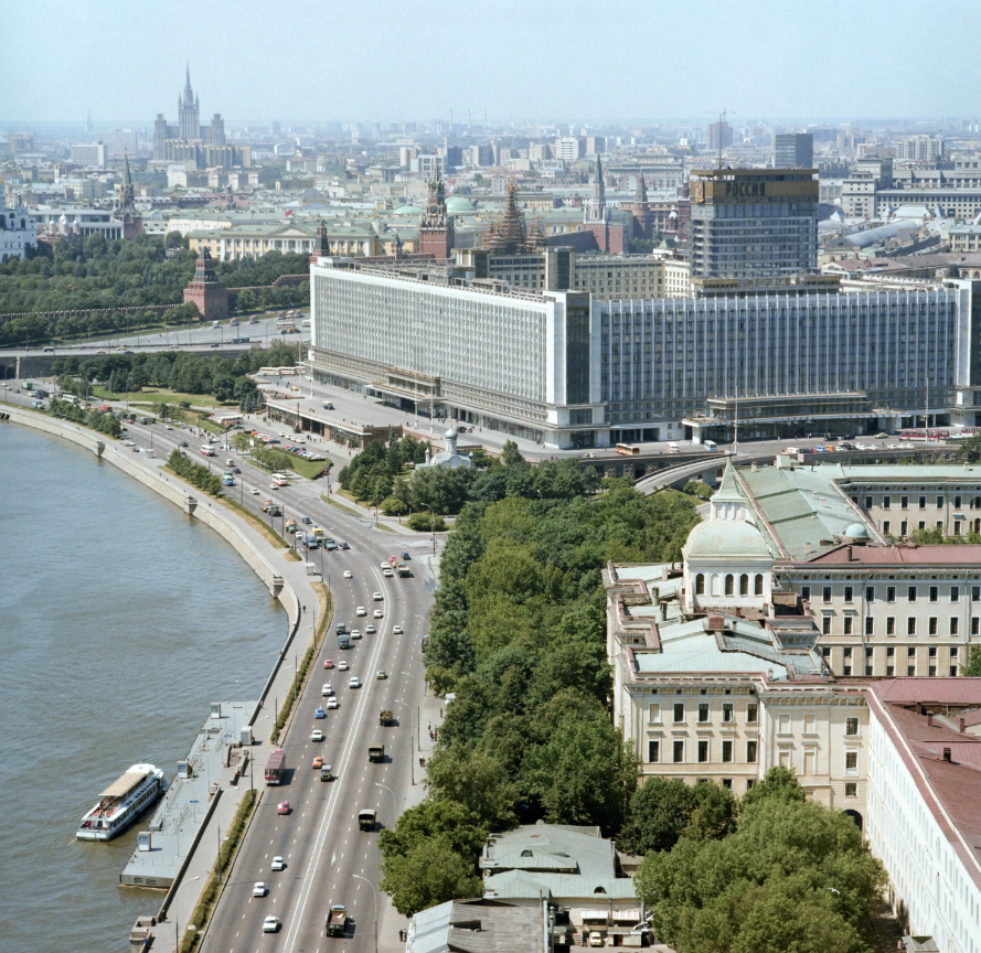 Что находится на месте гостиницы россия в москве фото