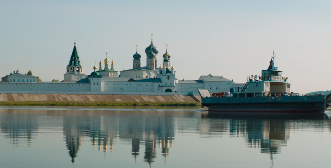Кадр из фильма "Поехавшая"