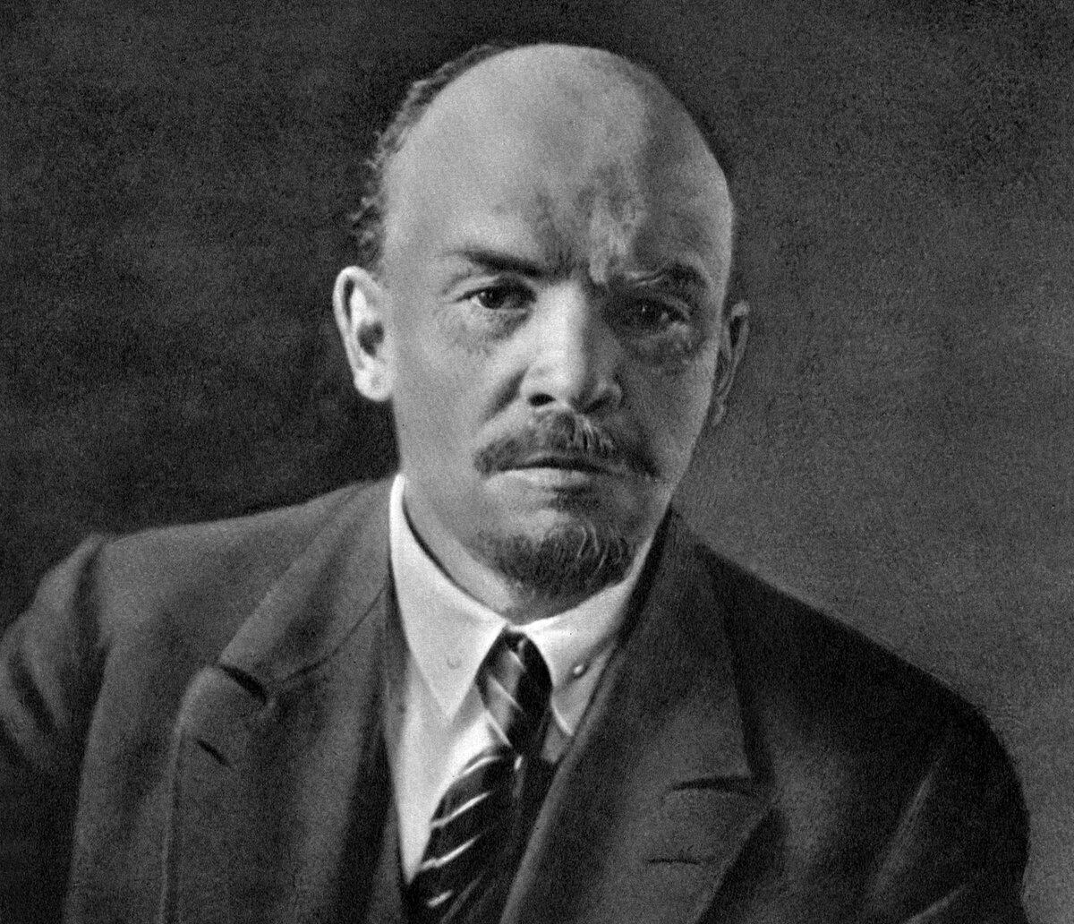 Группа lenin. Портрет Ленина. Ленин фото. Фамилия Ленина.