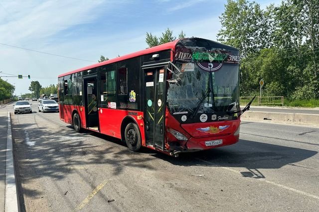    Что известно о массовом ДТП с автобусами в Хабаровске?