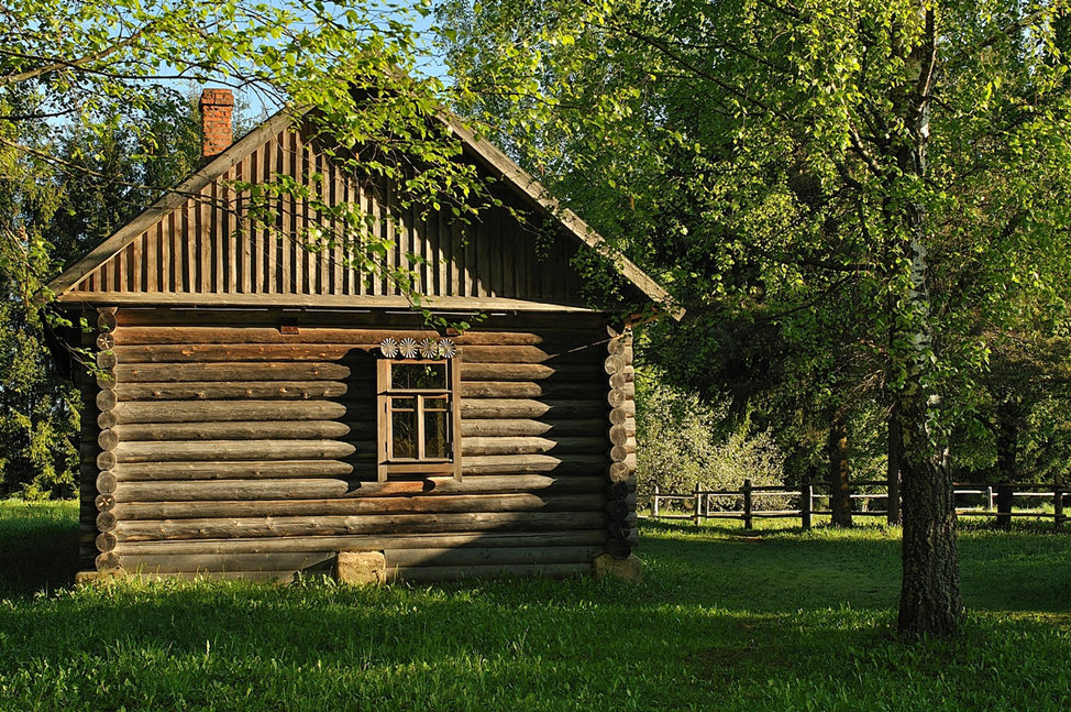 Хутор Загорье, малая родина поэта. Восстановлен братьями Александра Трифоновича