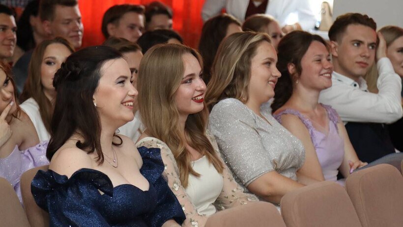    Выпускники подмосковного Ступина © Пресс-служба администрации г.о. Ступино