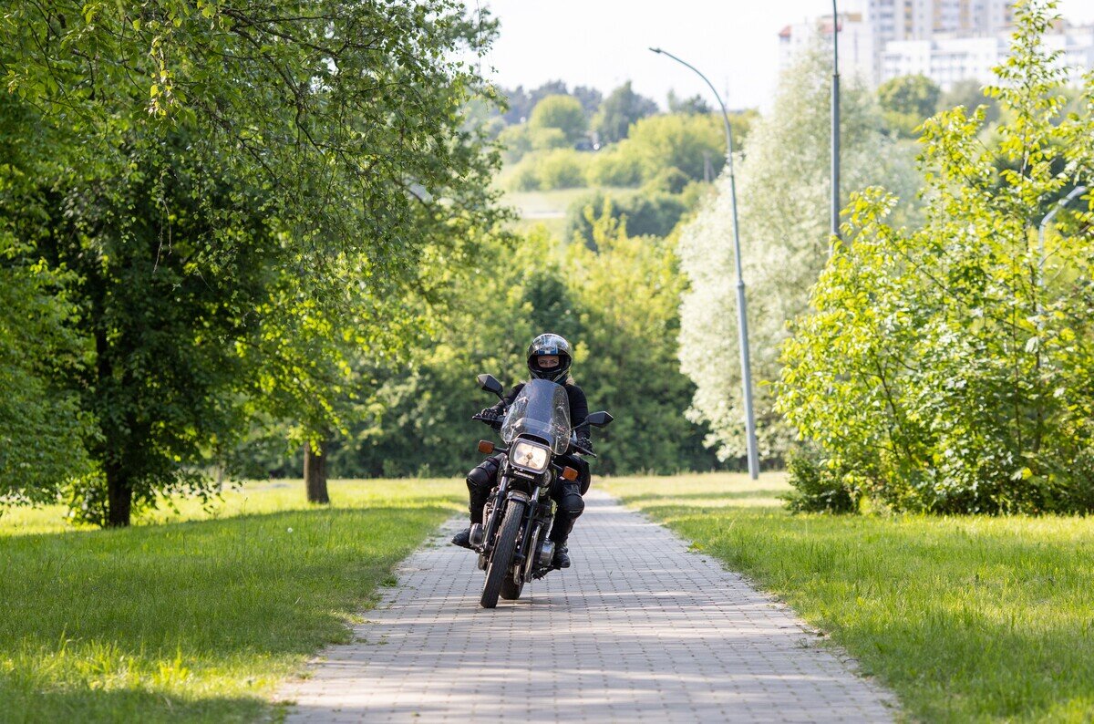 Кузю никому не продам!» Гродненка рассказала, почему выбрала Kawasaki KZ550  | Новости Гродно s13.ru | Дзен