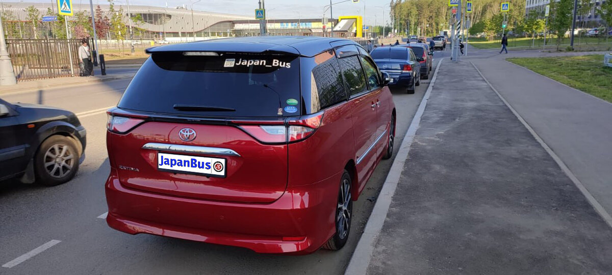 кадр из телеграм-канала «JapanBus авто из Японии, Кореи, Китая, ОАЭ» 