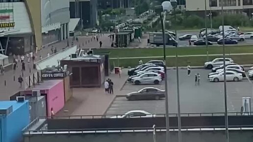 Телеканал "78" | Что-то горит в районе ТЦ «Жемчужная плаза» в ...