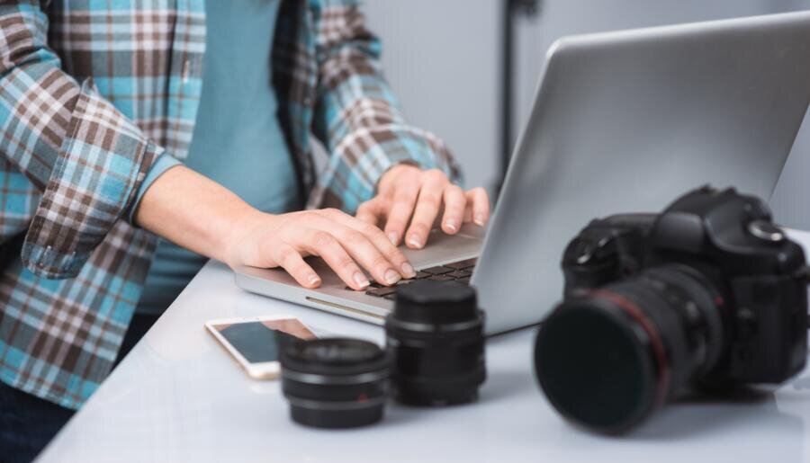    Какая аппаратура нужна фотографу-профессионалу для работы? Фото: Depositphotos