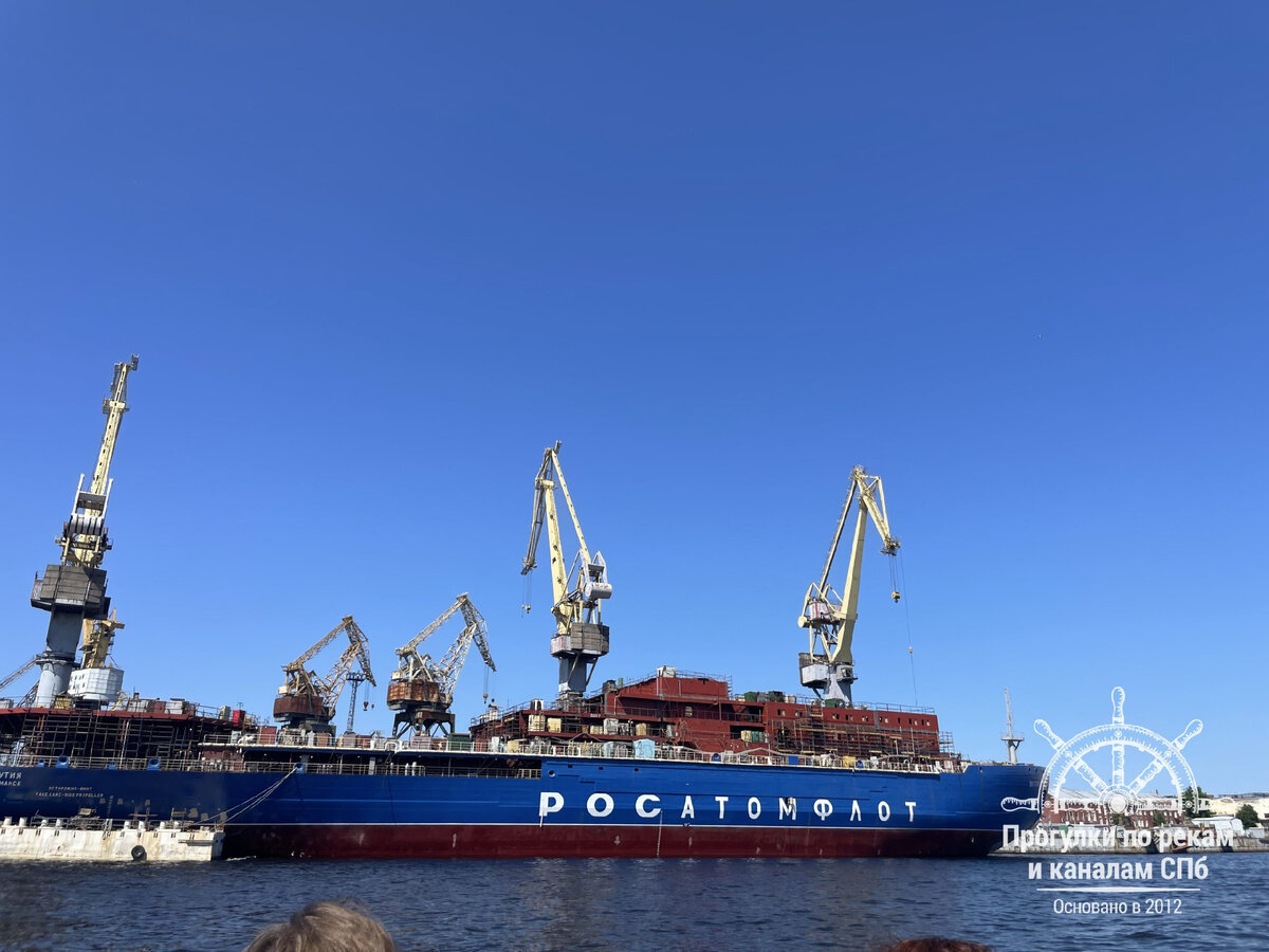 Морской Петребург на катере "Пегас"