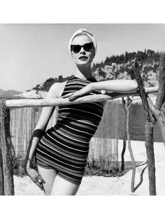 Vogue May 1955. Pinterest.