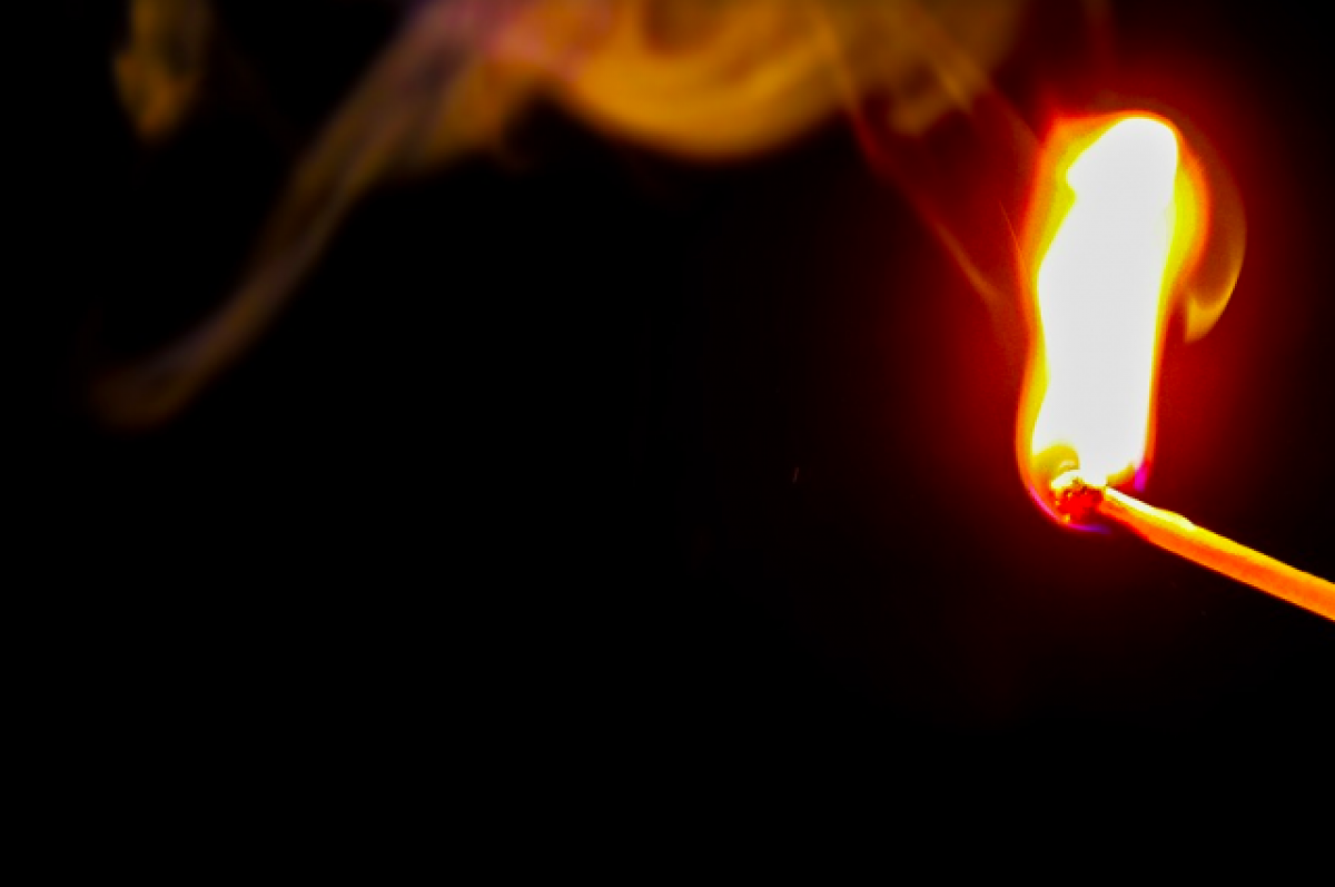    В Оренбурге «ритуальщики» сожгли автомобиль своего знакомого.