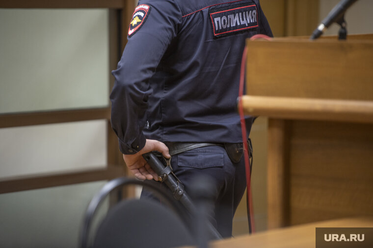    В Чкаловский районный суд доставили опекуна погибшего 6-летнего Далера Бобиева