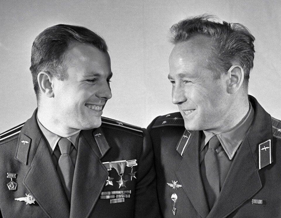    Звездные братья Юрий Гагарин и Алексей Леонов. Архив автора