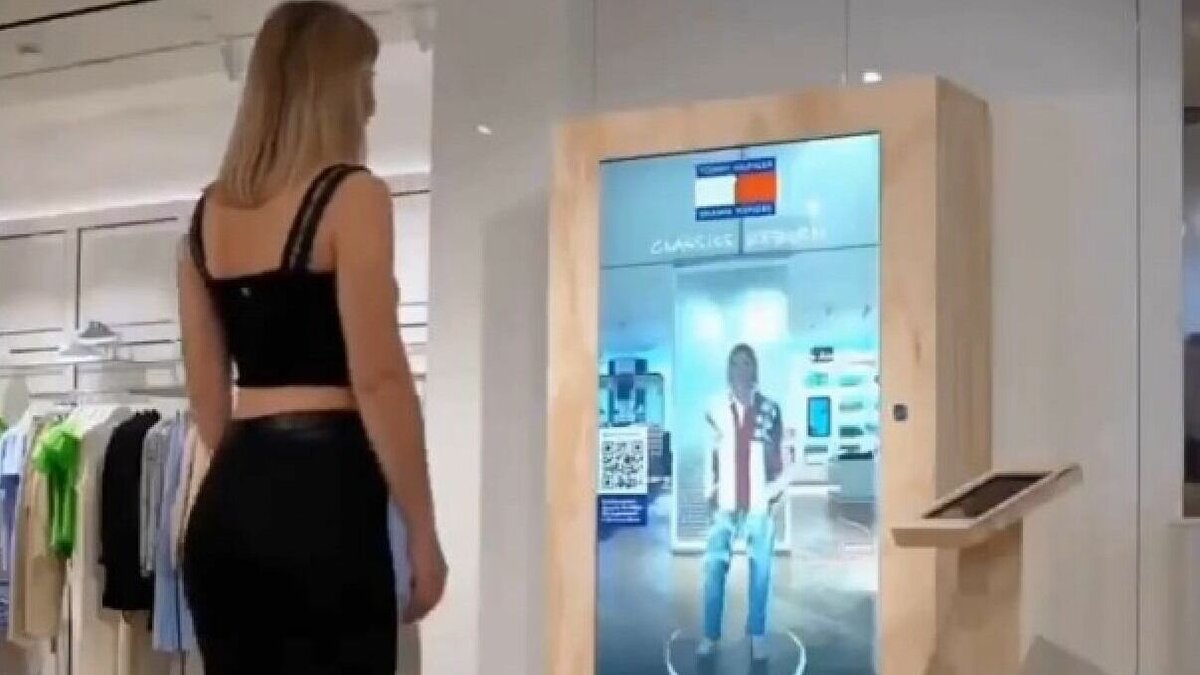     Стартап Zero10 представил виртуальные примерочные AR Mirror, первая из которых уже появилась в розничных магазинах Tommy Hilfiger. Создатели обещают, что вскоре виртуальные примерочные будут установлены по всему миру.