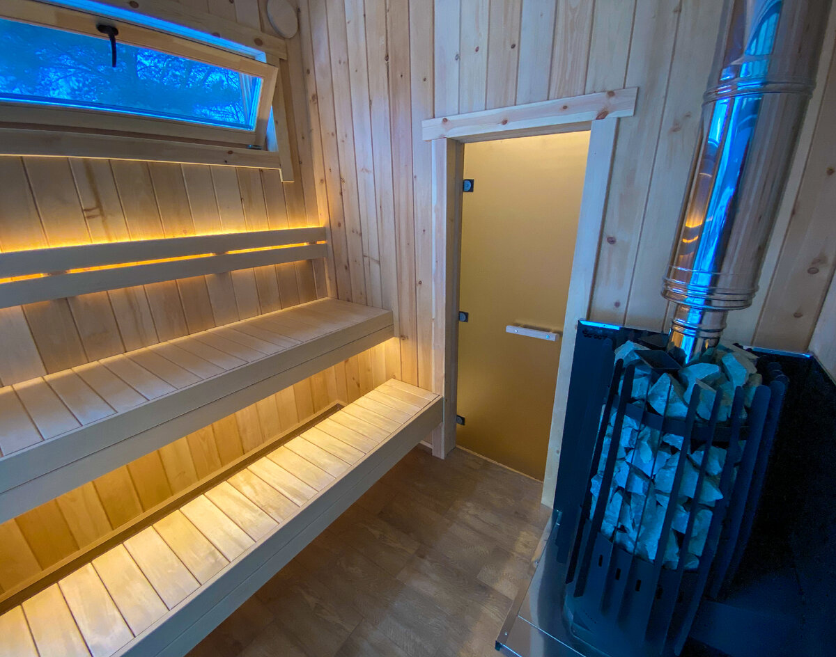 Парное отделение, которое находится в небольшом доме.