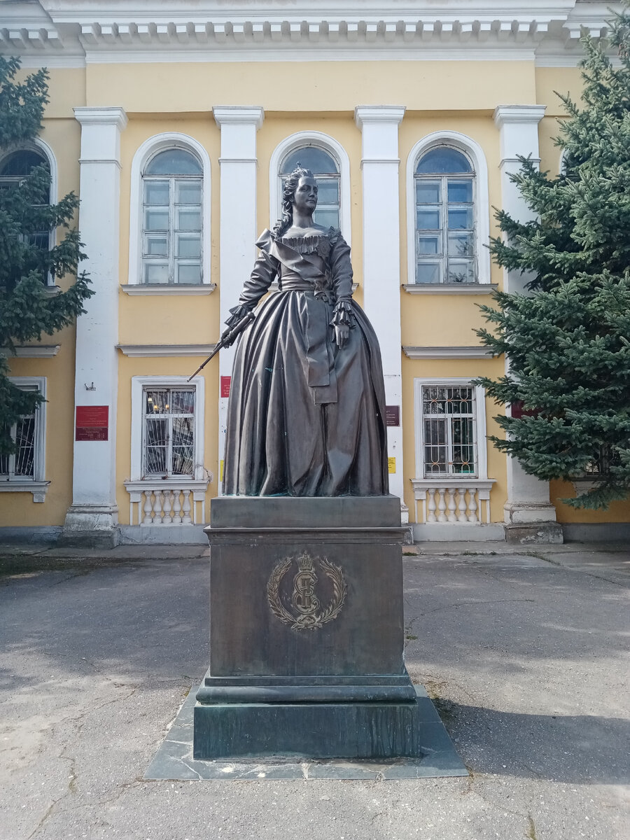 Памятник Екатерине II