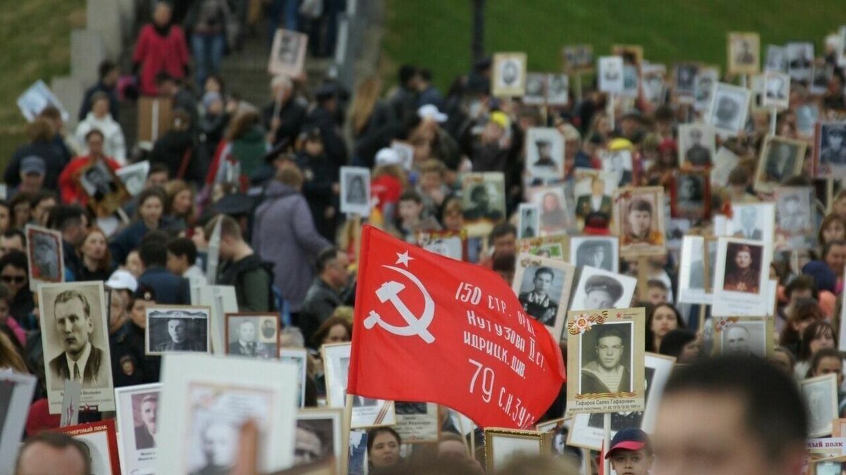     Шествия «Бессмертного полка» в Волгограде в этом году не будет, сообщил один из координаторов акции Вячеслав Черепахин. Акцию проведут в другом формате.