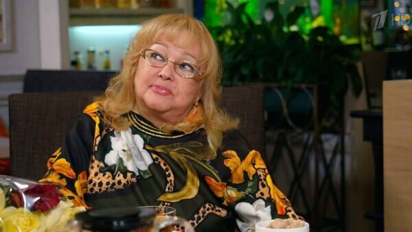    Наталья Гвоздикова. Фото novyefoto.ru