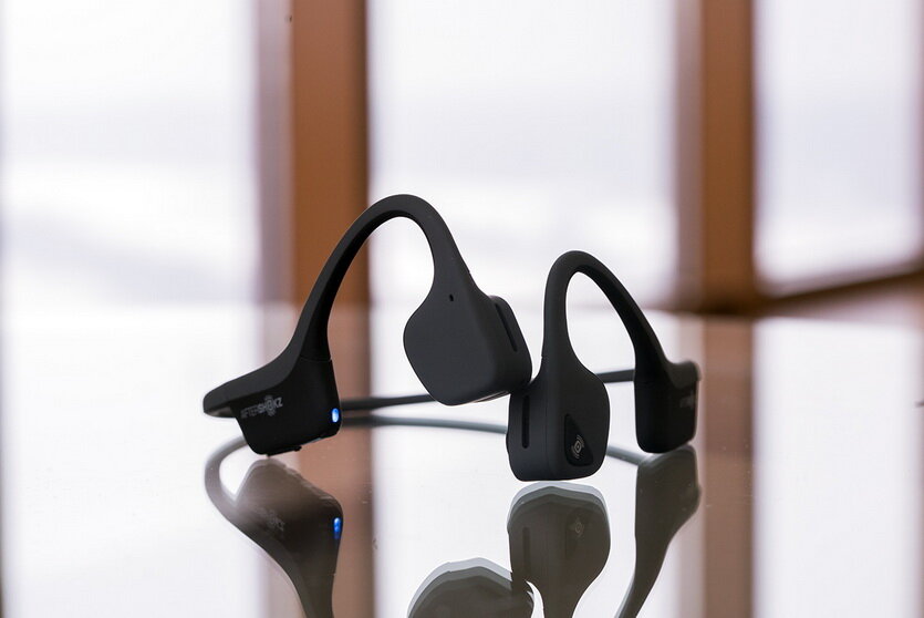 https://www.iphones.ru/wp-content/uploads/2019/02/aftershokz_trekz_air-16.jpg