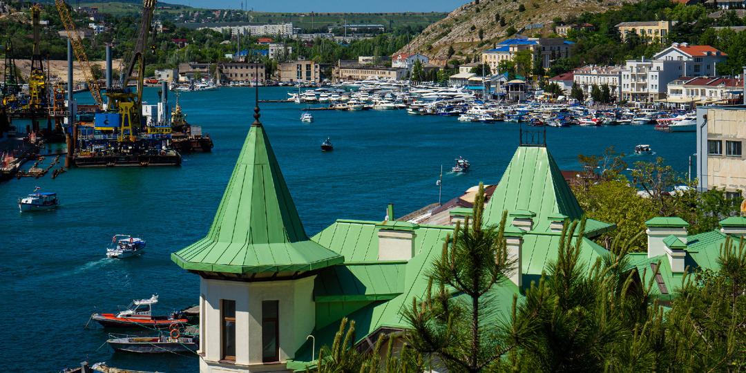 Крым. Балаклава - праздник лета.