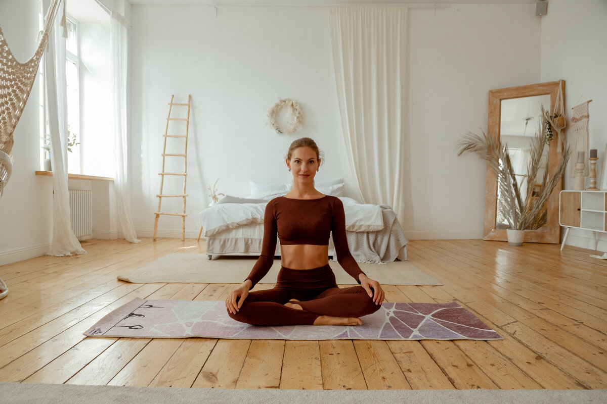 Как избавиться от «косточки» на ноге за 5 минут в день | Yoga Roggelin ...