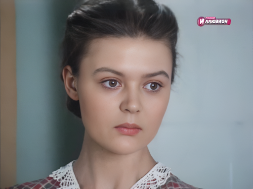 Это Тоша в 1952 г. Здесь матери помогла дочка Юля