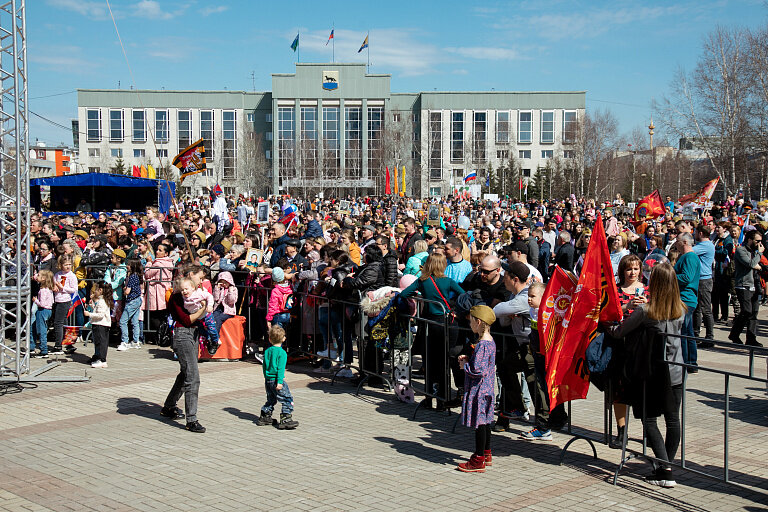    В городах Югры отменяют парады Победы