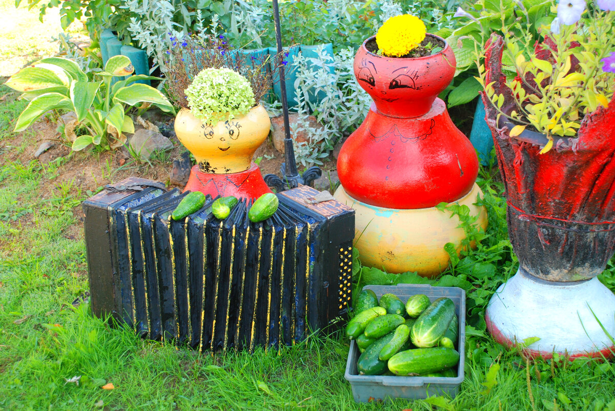 Композиция из чугунков 