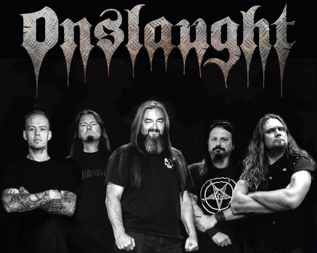 Поздний ONSLAUGHT под руководством Найджа Роккета (второй слева) и Сая Килера (в центре)