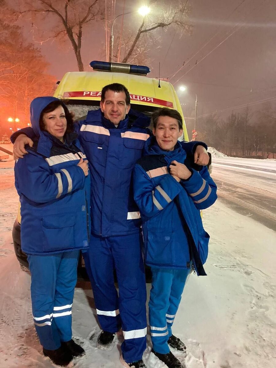  📷    Денис Паслер поздравил сотрудников скорой медицинской помощи Оренбуржья с праздником Кристина Просвиркина