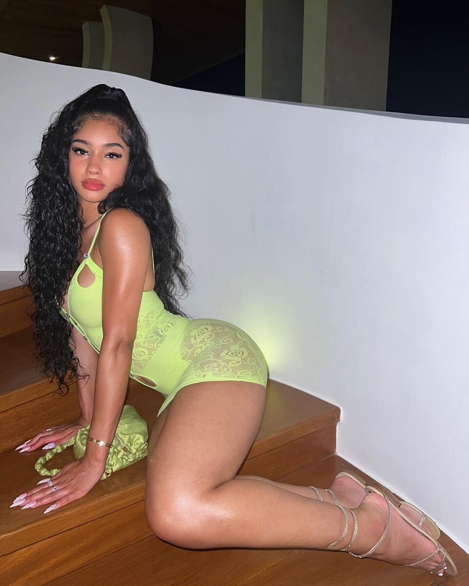 Листайте вправо, чтобы увидеть больше изображений