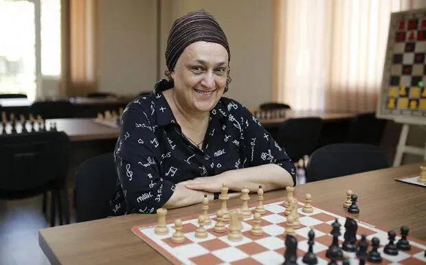 Майя Чибурданидзе — советская и грузинская шахматистка, 6-я чемпионка мира по шахматам с 1978 по 1991 год. Девятикратная победительница шахматных Олимпиад.-2