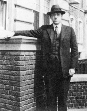 Г. Ф. Лавкрафт в Бруклине, 1922 год.