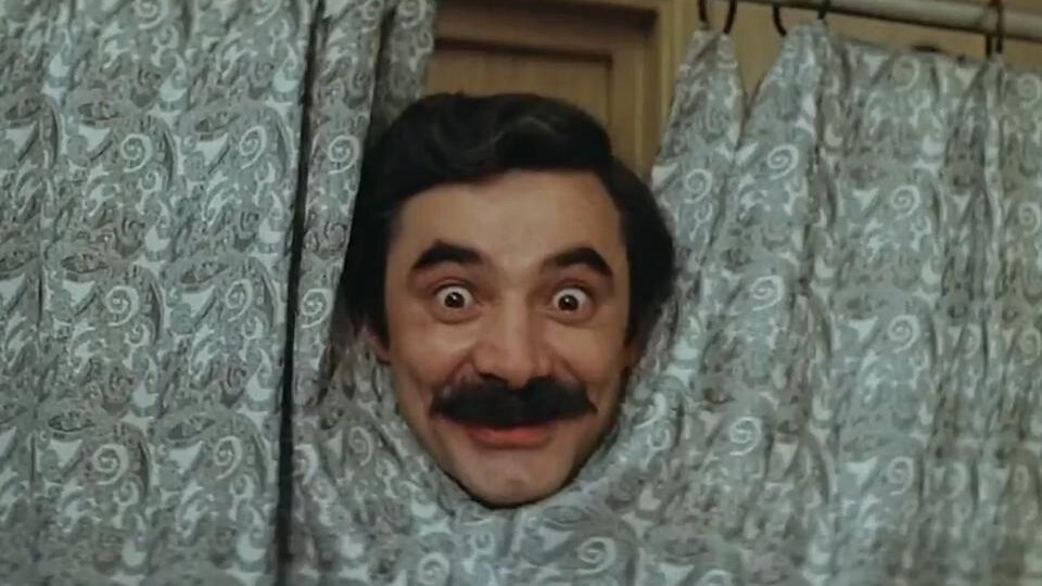 10 мая 1988 года на экраны вышла комедия Геральда Бежанова «Где находится нофелет?».-5