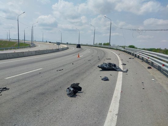     В Хабаровском крае в ДТП погибли водитель и пассажир джипа. Фото: УМВД России по Хабаровскому краю