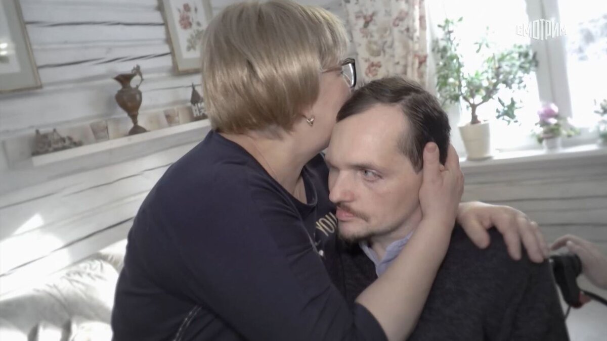 Алексей янин что с ним случилось фото Закатившаяся звезда сериалов "Клуб" и "Студенты": мать больного актера Алексея Я