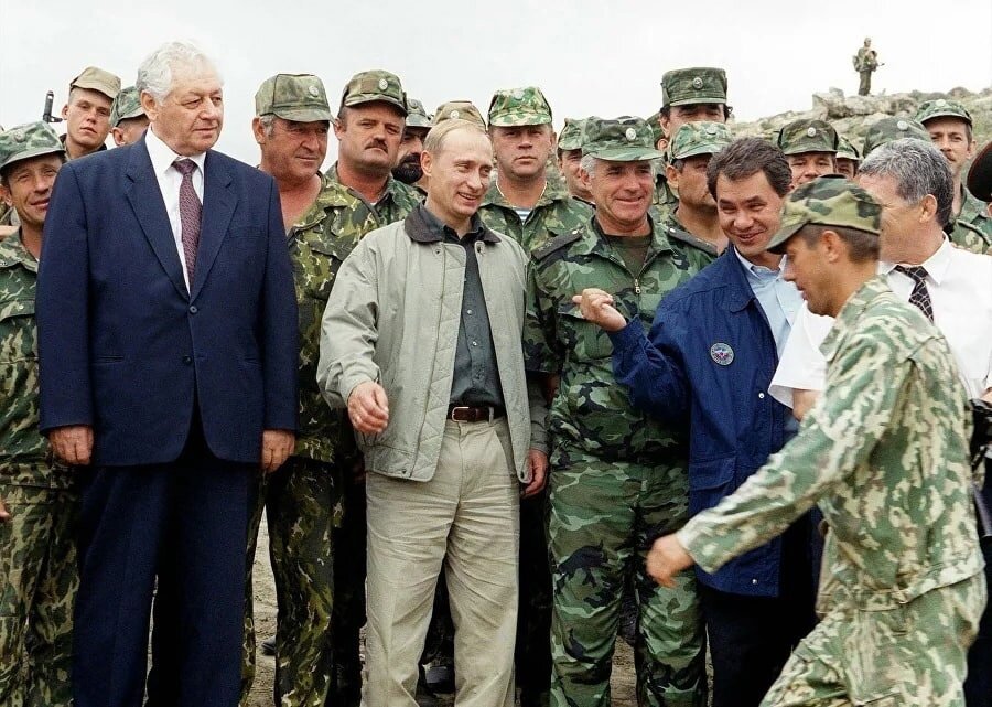 В защиту министра Обороны Сергея Кужугетовича Шойгу