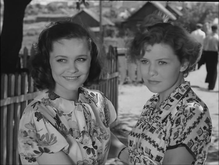 5 мужей, яркие роли, отъезд в Португалию : как сложилась жизнь звёздочки советского кинематографа Риты Гладунко?
