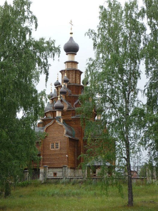 Деревянную церковь иконы Божьей Матери «Скоропослушница». Ни единого гвоздя!