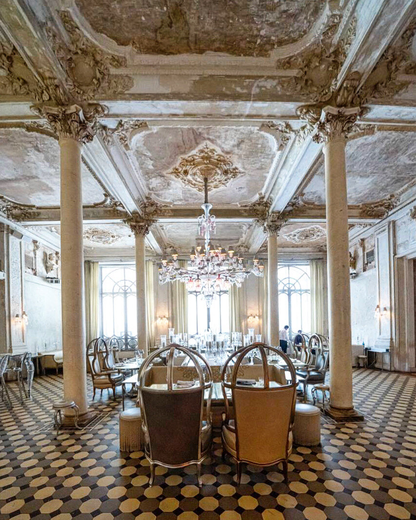  Baccarat Cristal Room,