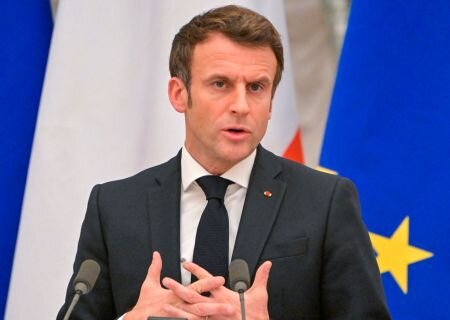    Макрон: мы никогда не сможем быть авторитетными игроками, пока США и Россия договариваются без нас