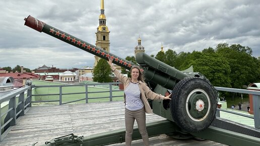 Полуденный выстрел с Нарышкина бастиона Петропавловской крепости