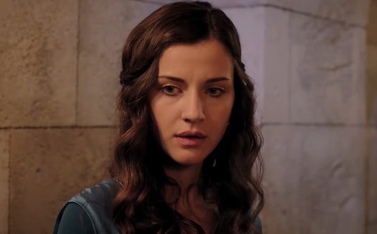 Ирем Хельваджиогу в "Великолепном веке"